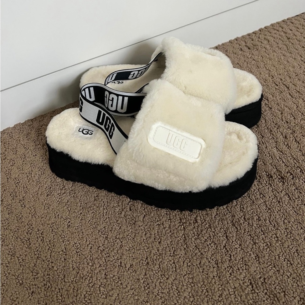 COPY - Ugg Womens Black And White Platform Disco Slipper